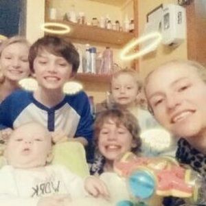 Meet your Posher, Kymberly